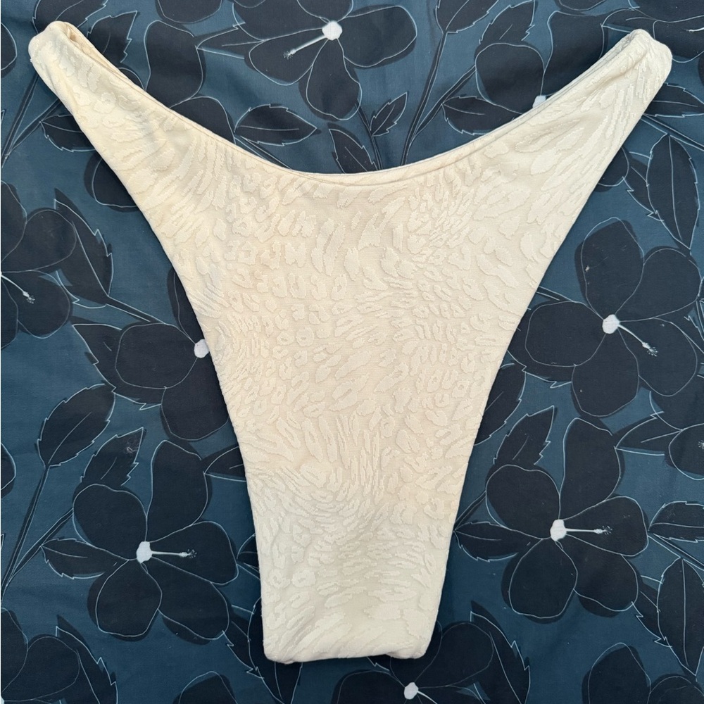 Benoa bottom